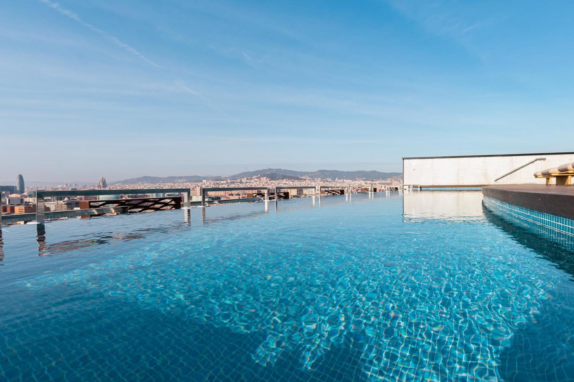 Tembo Barcelona Hotel Sant Adria de Besos Bagian luar foto