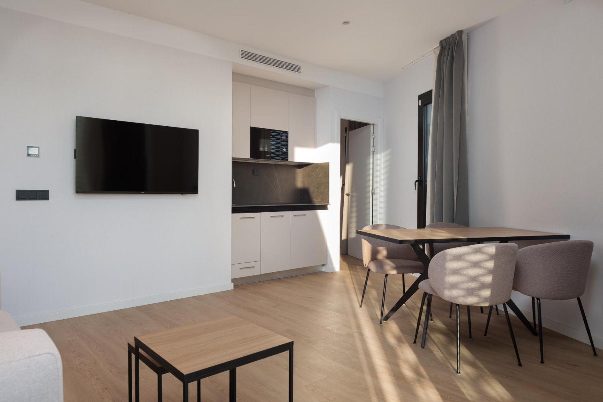 Tembo Barcelona Hotel Sant Adria de Besos Bagian luar foto